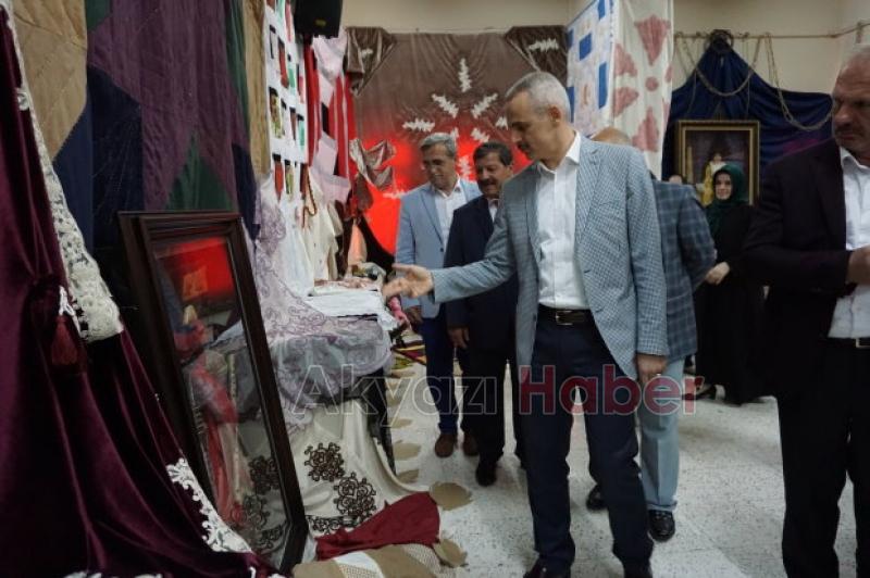 Akyazı Halk Eğitim Merkezi’nden Yıl Sonu Sergisi