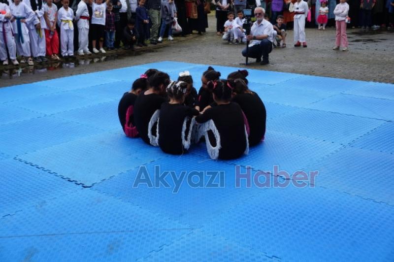 Akyazı Halk Eğitim Müdürlüğünde yıl sonu sergisi yapıldı