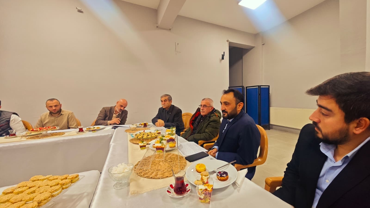 Akyazı Halk Eğitimi Merkezi İdaresi basınla buluştu