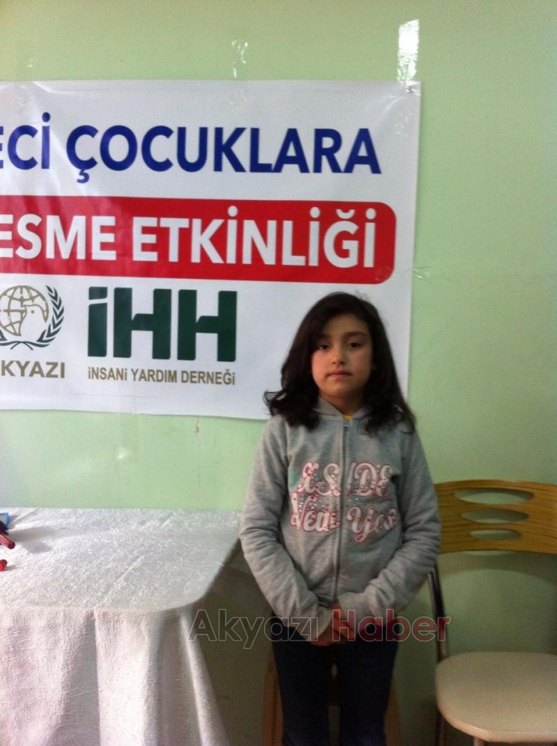 Akyazı İHH dan Mültecilere Yardımlarını Eksik Etmiyor