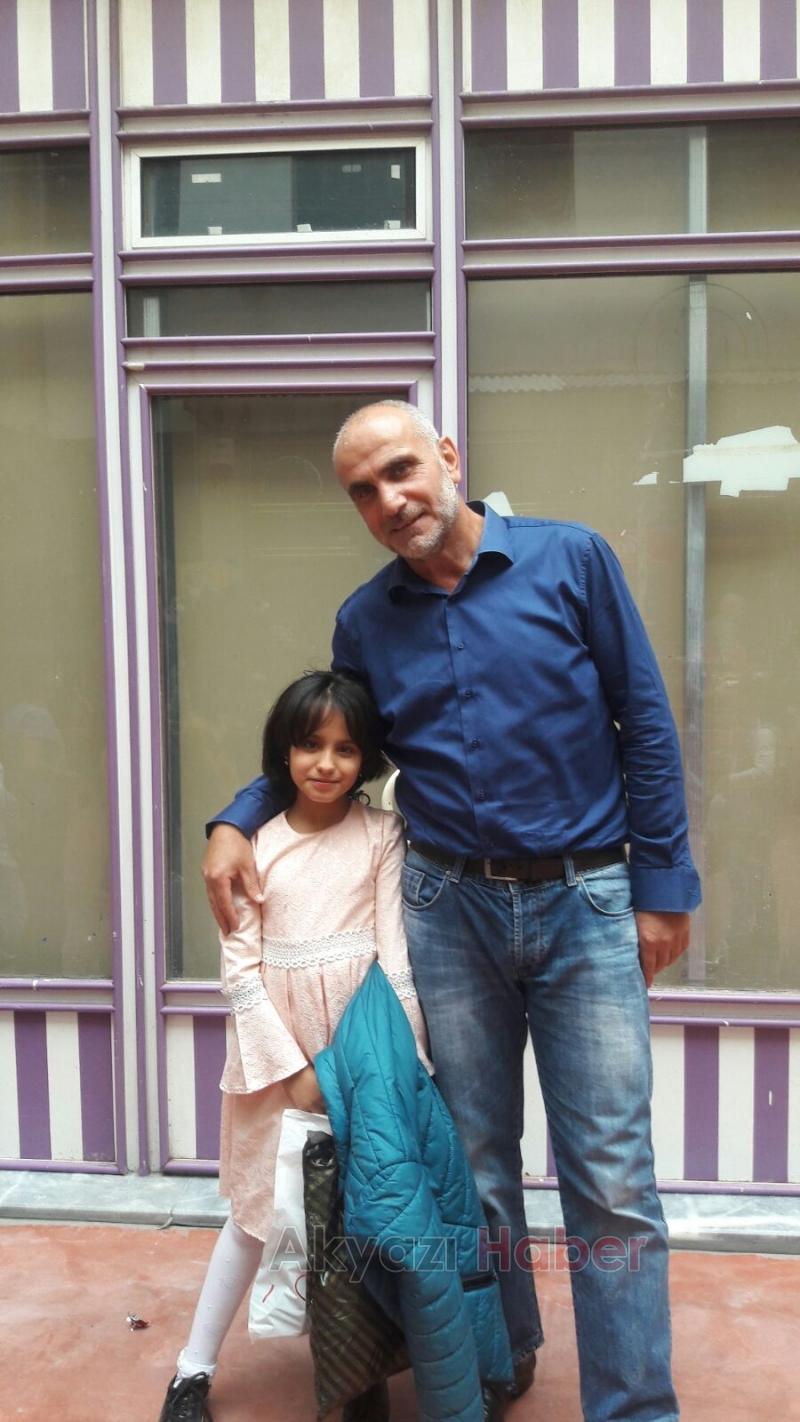 Akyazı İHH’dan Yetim Mülteci Çocuklara Elbise Yardımı