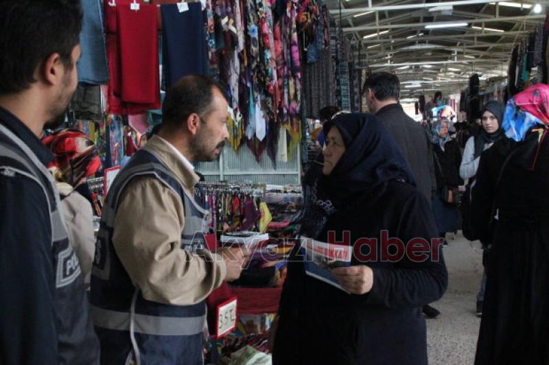 Akyazı İlçe Emniyet Broşür Dağıttı
