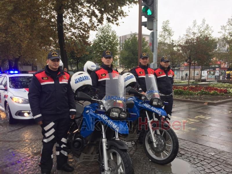 Akyazı İlçe Jandarma Motosiklet Timi 29 Ekimde Sakarya'da Gösteri Yaptı