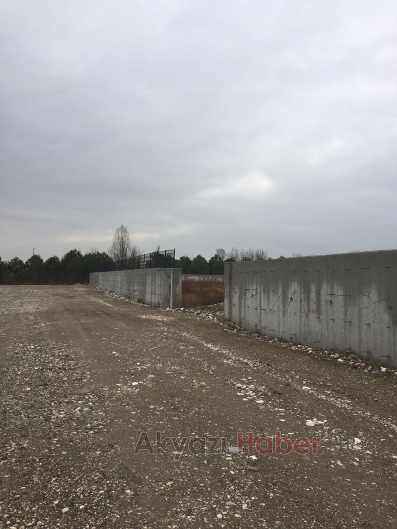 Akyazı İmam hatip Okulu İnşaatında Belirsizlik Sürüyor