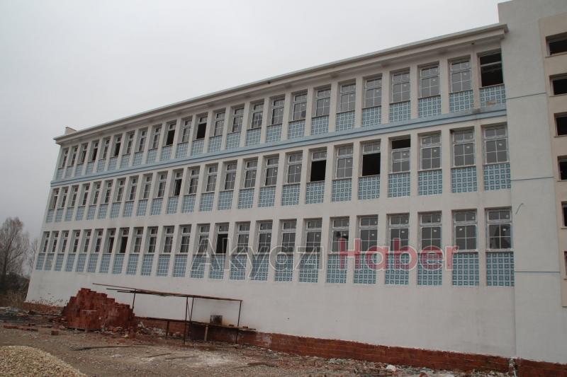 Akyazı İmam Hatip Okulu İnşaatında Son Durum