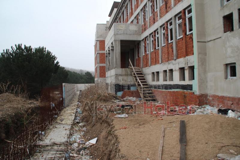 Akyazı İmam Hatip Okulu İnşaatında Son Durum