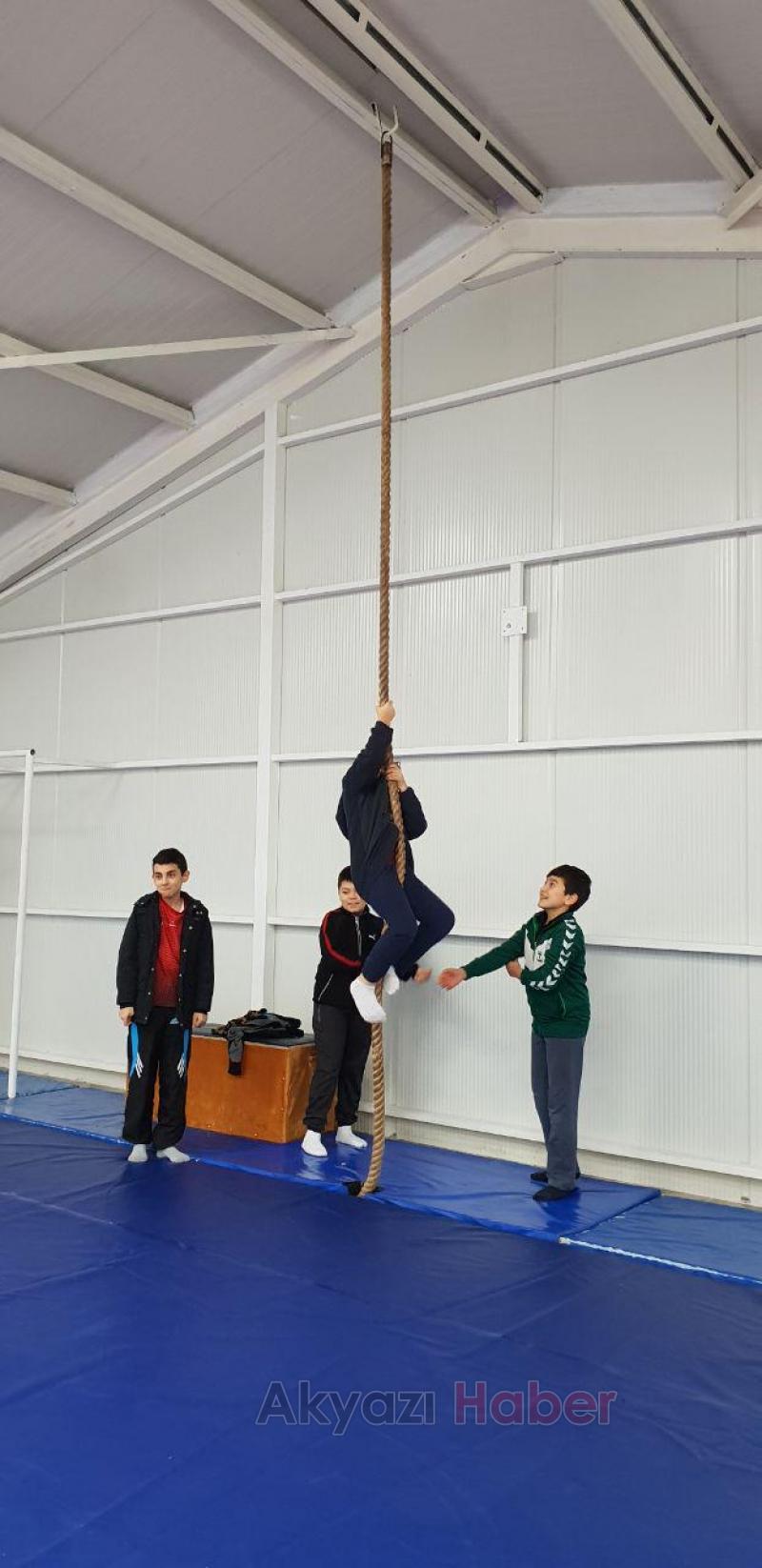 Akyazı İmam Hatip Ortaokulu Alternatif Kültür Etkinliklerinde Sınır Tanımıyor