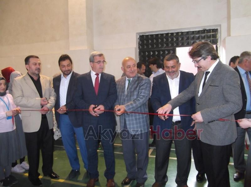 Akyazı İmam Hatip Ortaokulu TÜBİTAK Bilim Fuarının İkincisini Düzenledi