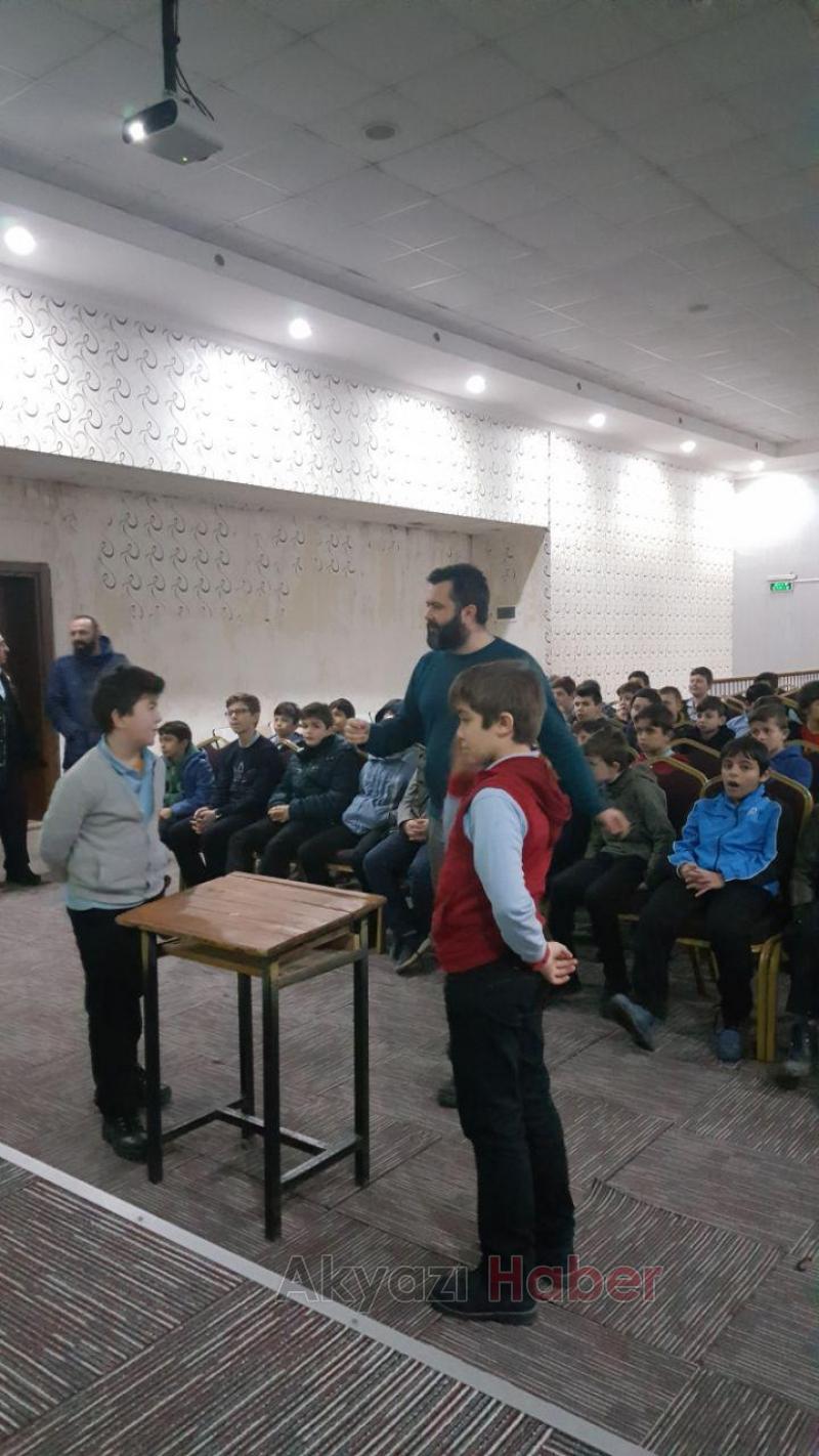 AKYAZI İMAM HATİP ORTAOKULUNDA KARNE GÜNÜ 