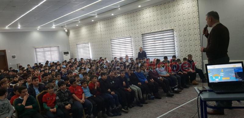 AKYAZI İMAM HATİP ORTAOKULUNDA KARNE GÜNÜ 