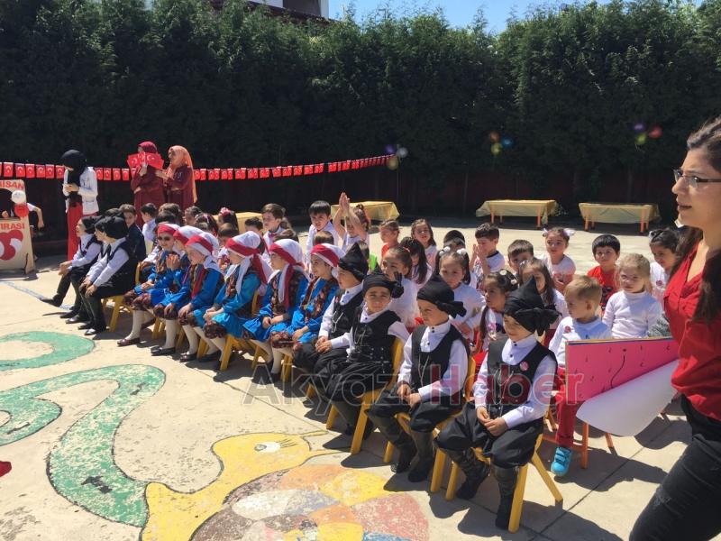 Akyazı İnönü Anaokulu ndan Muhteşem 23 Nisan Gösterisi