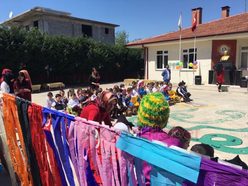 Akyazı İnönü Anaokulu ndan Muhteşem 23 Nisan Gösterisi