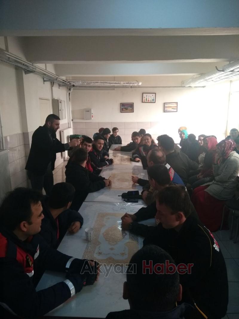 Akyazı Jandarma’dan Anlamlı Ziyaret