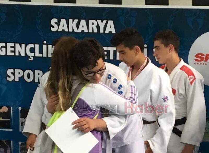 Akyazı Judocular Şampiyon Oldu