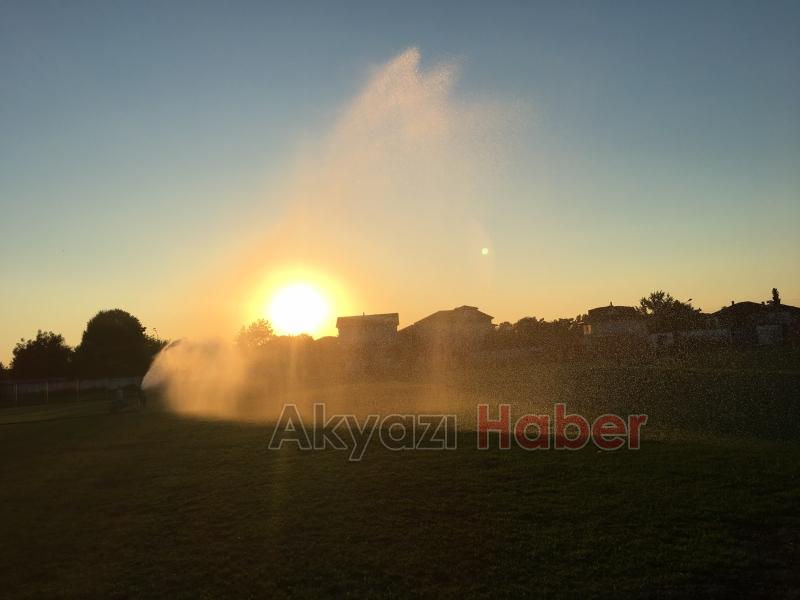 Akyazı Kapalı Spor Salonu Stadyum Yürüyüş Yolu 24 Saat Spor Hizmeti Veriyor