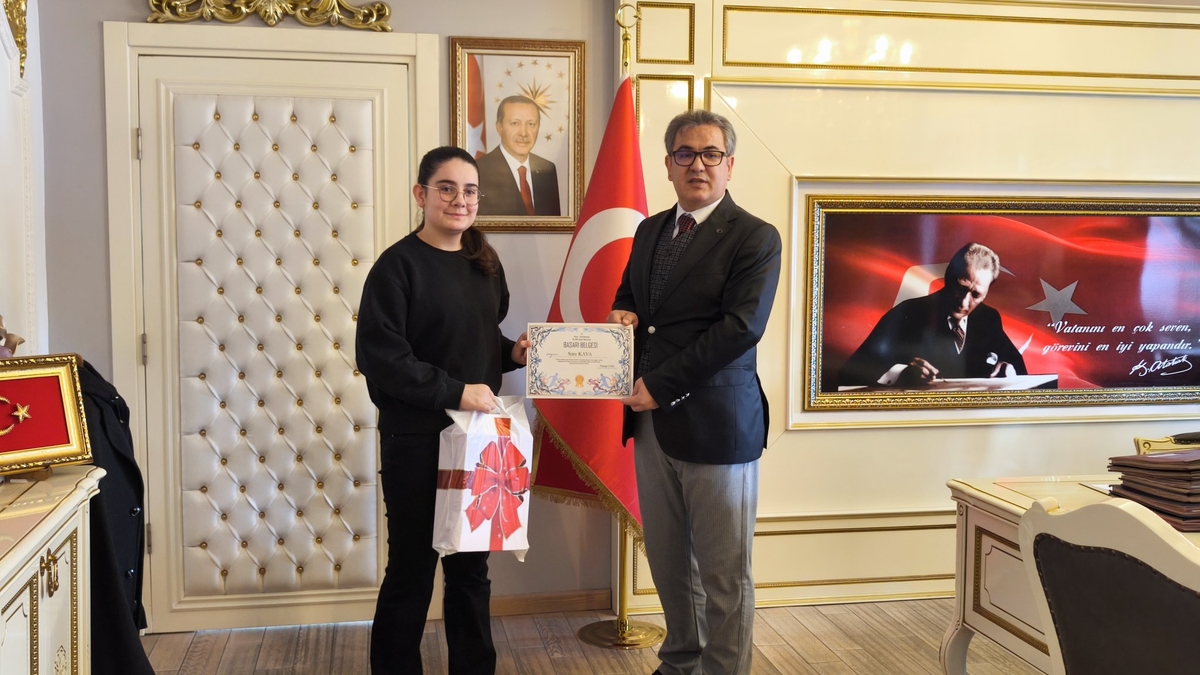 Akyazı Kaymakamı Mustafa İkbal Eşki Karate Şampiyonlarını tebrik etti