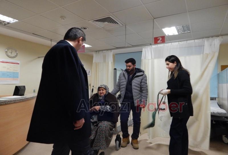 Akyazı Kaymakamı Ömer KALAYLI Hastaları Ziyaret Ederek Sorunlarını Dinledi