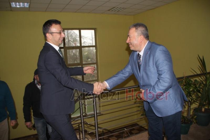 Akyazı Kaymakamı  Yakup  Güney Akyazı MYO nu Ziyaret Etti