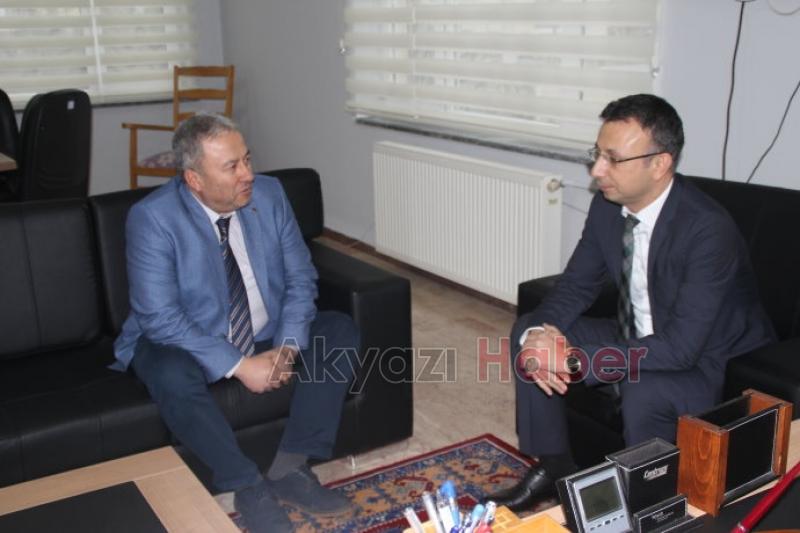 Akyazı Kaymakamı  Yakup  Güney Akyazı MYO nu Ziyaret Etti