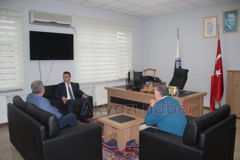 Akyazı Kaymakamı  Yakup  Güney Akyazı MYO nu Ziyaret Etti
