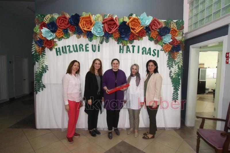 AKYAZI KENT KONSEYİNDEN ANNELER GÜNÜNDE HUZUREVİNE ANLAMLI ZİYARET