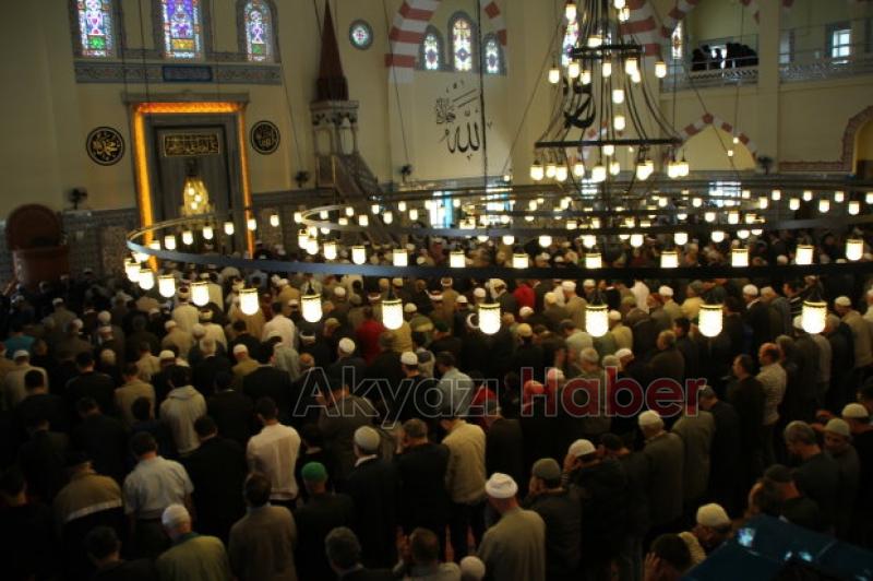 Akyazı Kıraat Eğitim Derneği Hafızlık İcazet Merasimi Gerçekleşti