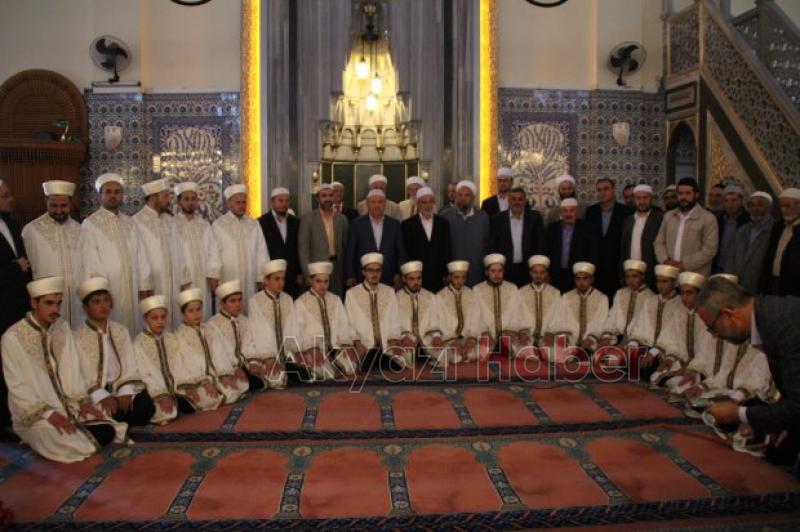 Akyazı Kıraat Eğitim Derneği Hafızlık İcazet Merasimi Gerçekleşti
