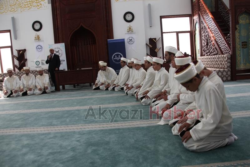 Akyazı Kıraat Eğitim Derneği Hafızlık İcazet Merasimine Yoğun Katılımla Gerçekleşti