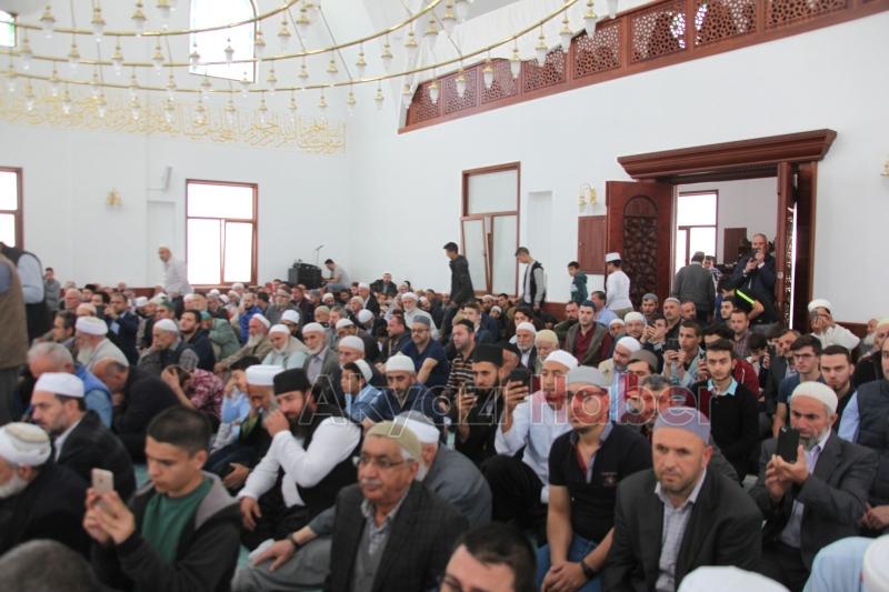 Akyazı Kıraat Eğitim Derneği Hafızlık İcazet Merasimine Yoğun Katılımla Gerçekleşti