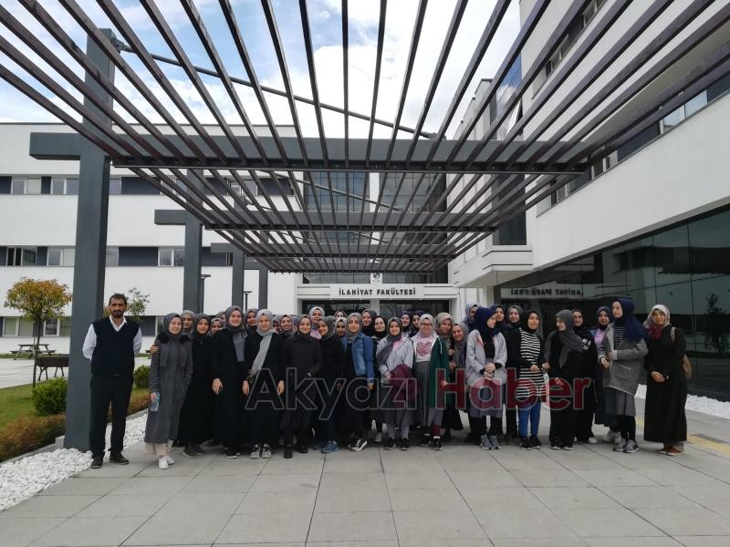 Akyazı Kız Anadolu İmam Hatip Lisesi öğrencileri SAÜ ye konuk oldu