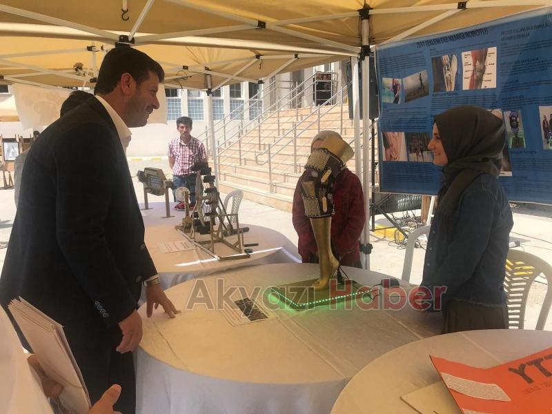 Akyazı Kız Anadolu İmam Hatip Lisesinde kültür ve sanat şenliği düzenlendi