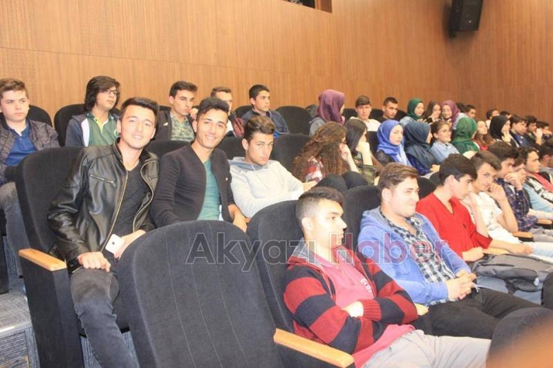 Akyazı Liseler Arası Kuranı Kerim Okuma Yarışması Yapıldı