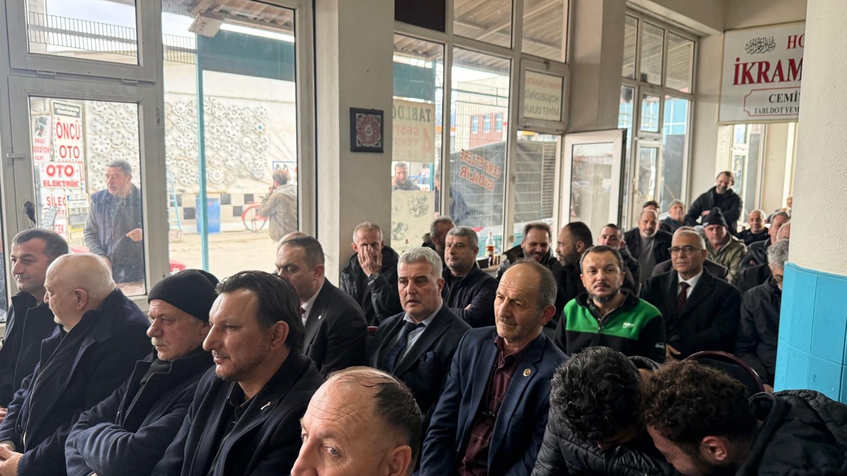 Akyazı Madeni Sanatkârlar Esnaf Odası'nda Sezgin Durmuş yeniden başkan