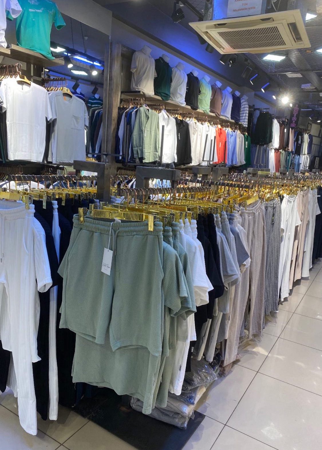 Akyazı Marka Store'da Sezon Sonu Şok İndirimler Başladı!