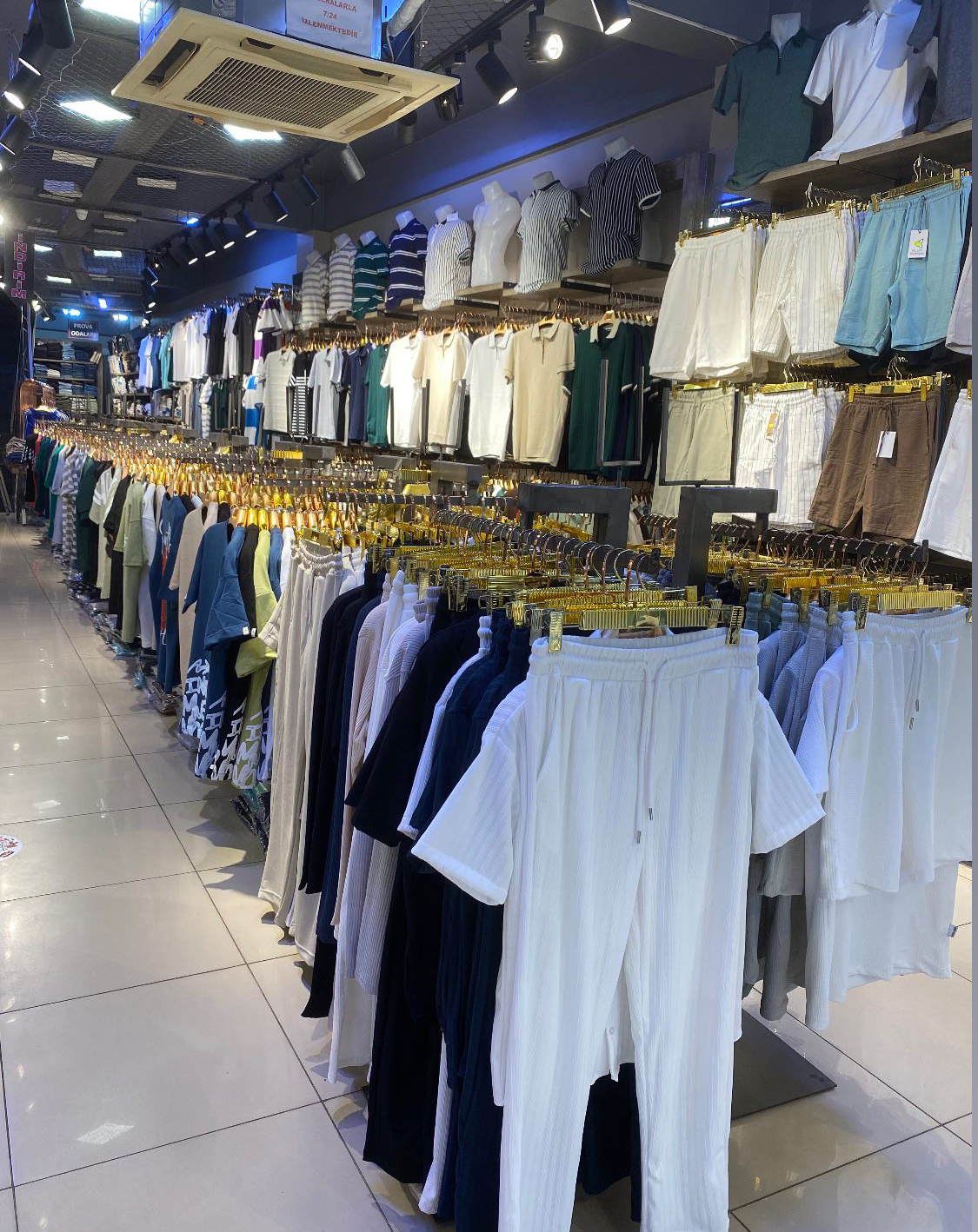 Akyazı Marka Store'da Sezon Sonu Şok İndirimler Başladı!