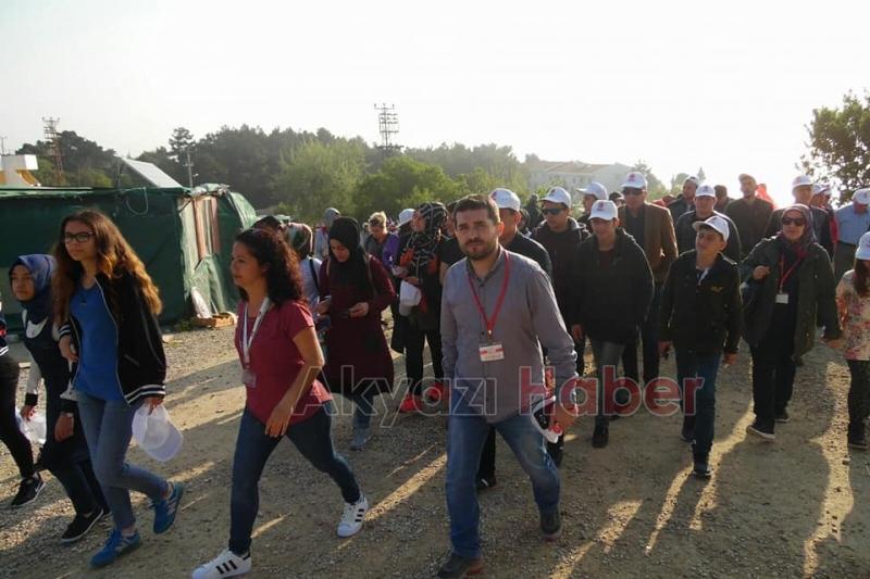 Akyazı MBDD’den Çanakkale Şehitliğine Ziyaret