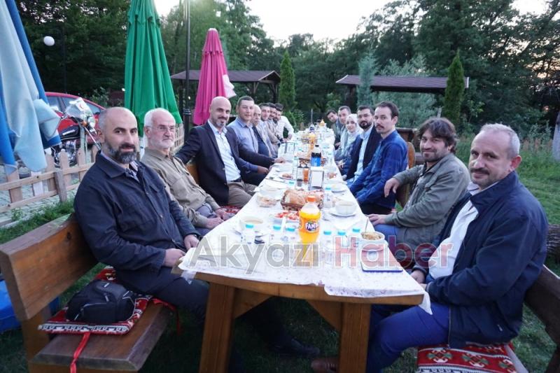  Akyazı Medya Basın Birliği iftar yemeğinde bir araya geldi
