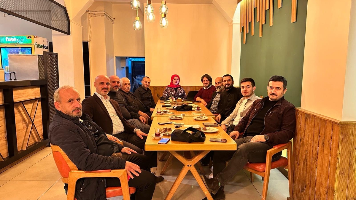 Akyazı Medya Basın Birliği'nden gazeteciye tehdide tepki