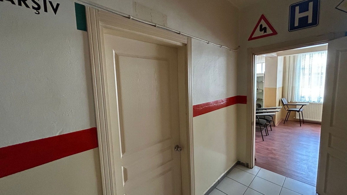 Akyazı Merkezde satılık dükkan