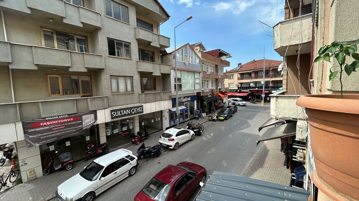 Akyazı Merkezde satılık dükkan