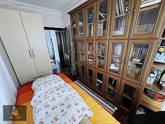 Akyazı Merkezde satılık villa!