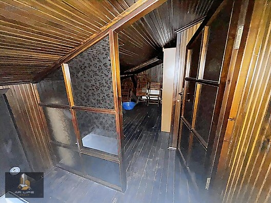 Akyazı Merkezde satılık villa!