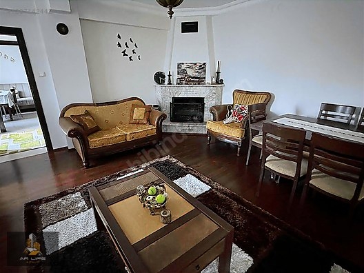 Akyazı Merkezde satılık villa!