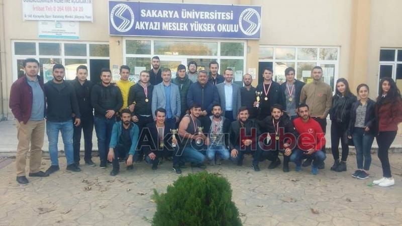 Akyazı Meslek Yüksek Okulunda Bilekler Yarıştı