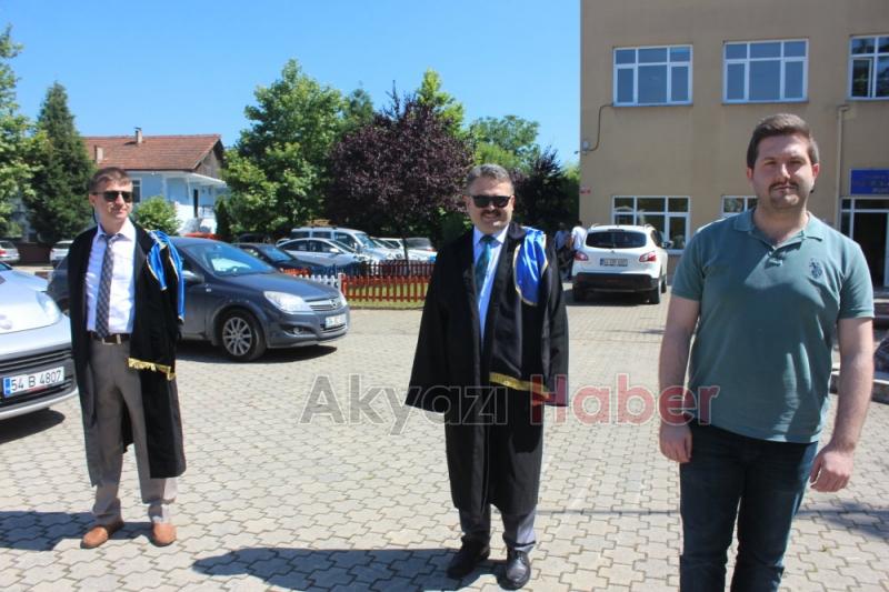 Akyazı Meslek Yüksekokulunda Mezuniyet Coşkusu