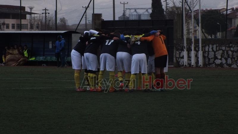 Akyazı Mesleki ve Teknik Anadolu Lisesi 3te 3 Yaptı