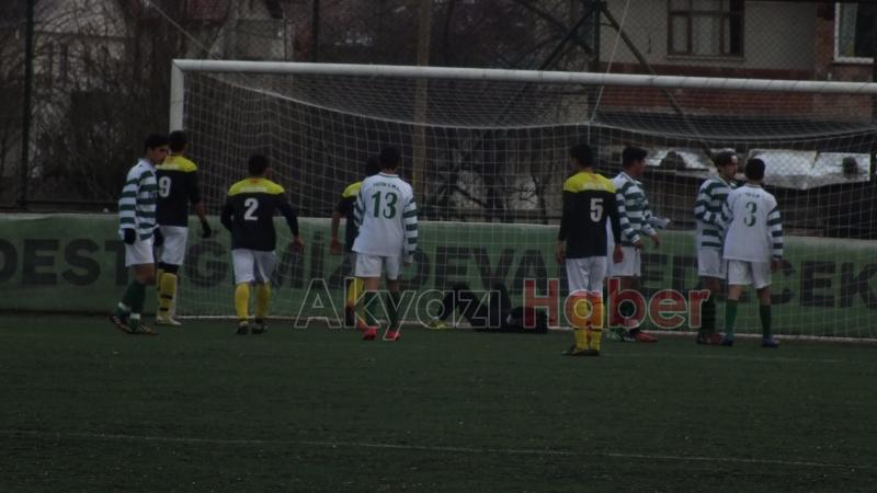 Akyazı Mesleki ve Teknik Anadolu Lisesi 3te 3 Yaptı