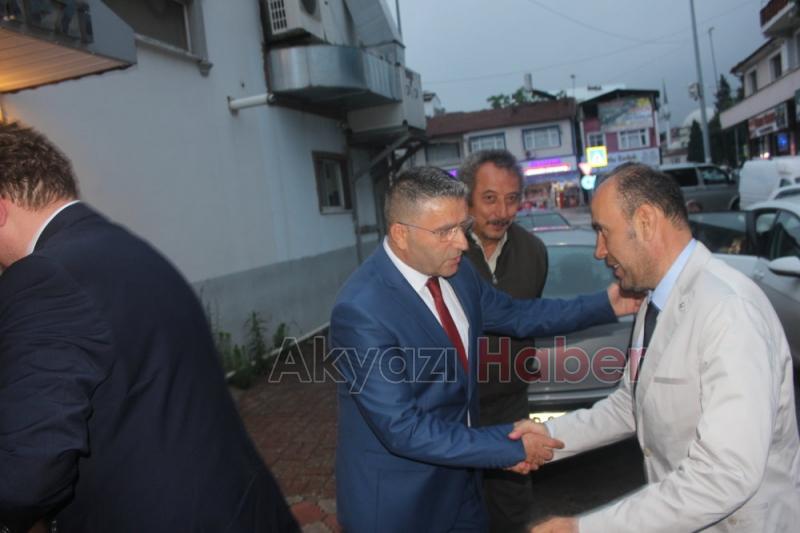 AKYAZI MHP İLÇE TEŞKİLATI İFTAR YEMEĞİNDE BULUŞTU