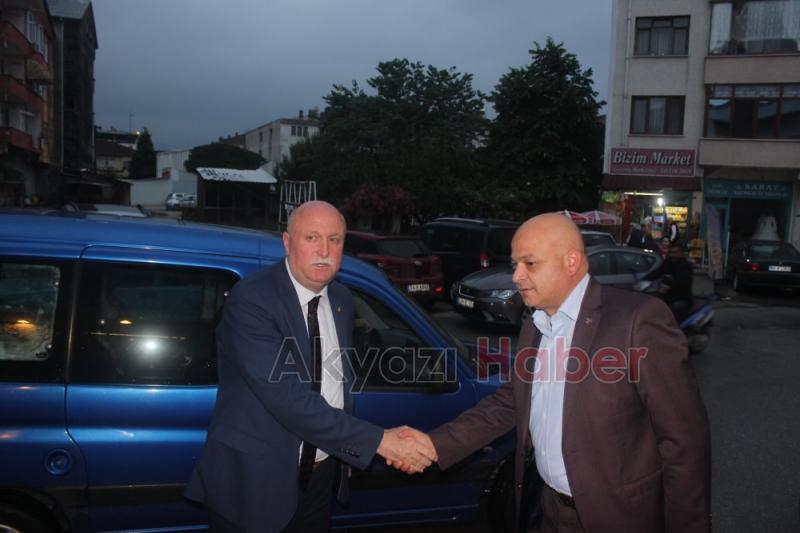 AKYAZI MHP İLÇE TEŞKİLATI İFTAR YEMEĞİNDE BULUŞTU