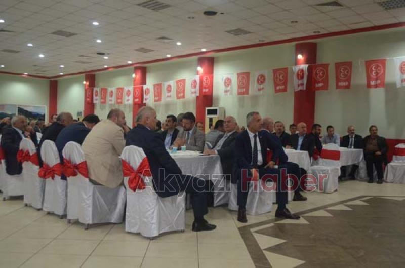 AKYAZI MHP İLÇE TEŞKİLATI İFTAR YEMEĞİNDE BULUŞTU